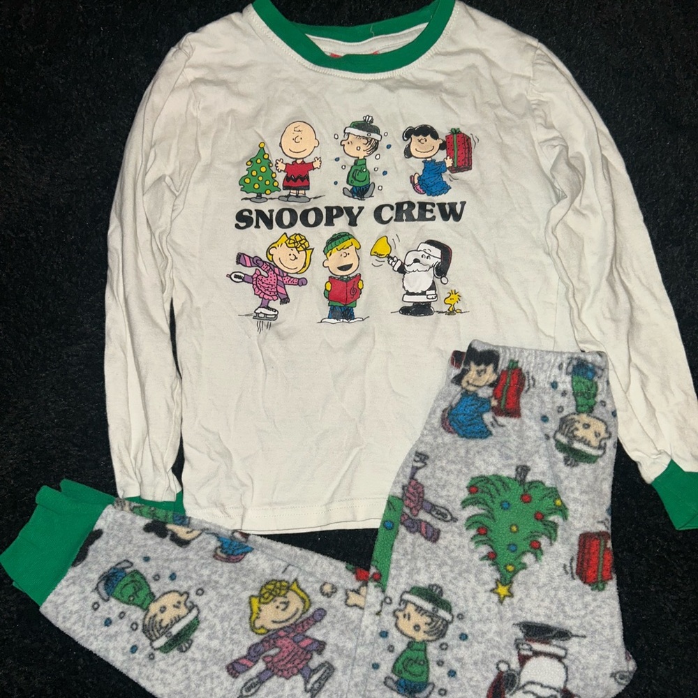 Peanuts Snoopy Crew Kids Christmas Pajama Set